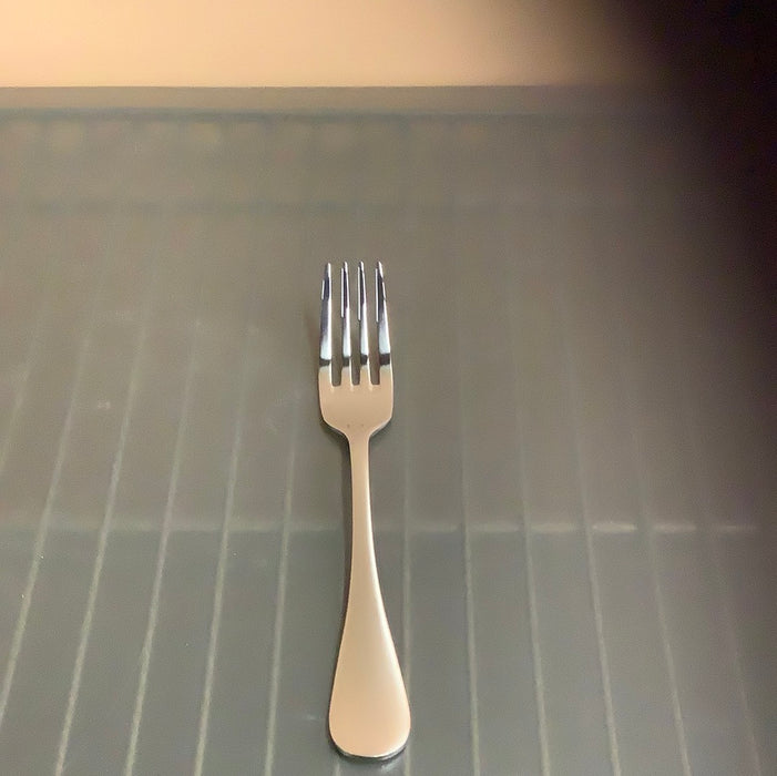 Acopa Vernon 7 1/2" 18/0 Stainless Steel Heavy Weight Dinner Fork - 12/Case