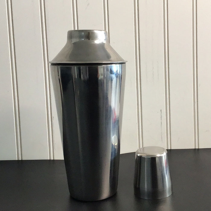 Choice 16 oz. Stainless Steel 3-Piece Cobbler Cocktail Shaker