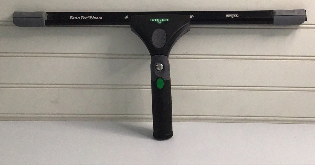 Unger EN450 ErgoTec Ninja Handle and 18" Squeegee Channel