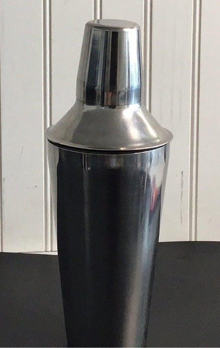 Choice 16 oz. Stainless Steel 3-Piece Cobbler Cocktail Shaker