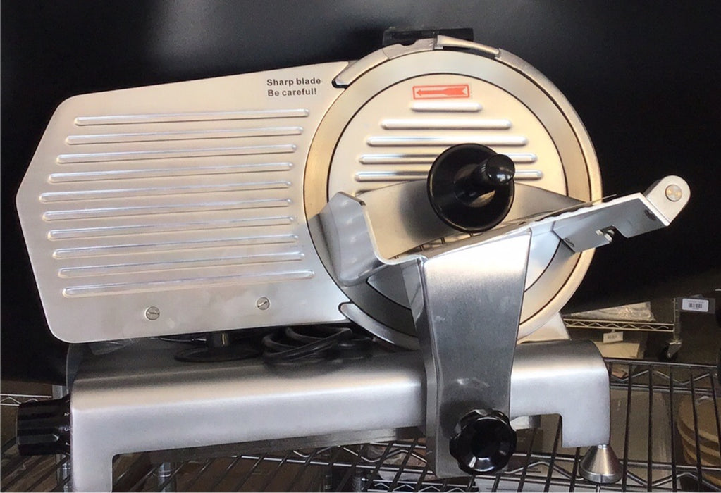 Avantco 10" Manual Gravity Feed Meat Slicer - 1/4 hp